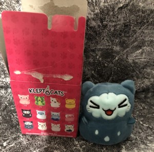 Funko KleptoCats NEW âBlue Dancheeâ Blind Box Mini Plush Klepto Cat Opened Box | eBay