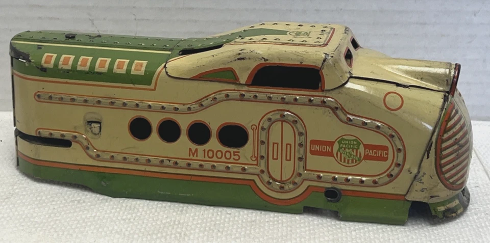 VINTAGE MARX O-GAUGE M10005 UNION PACIFIC LOCOMOTIVE SHELL ONLY - Image 3 of 4