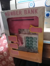 Number Bank PINK PIGGY BANK Kids Coins & Bills Bank Safe PASSWORD LOCK ATM 