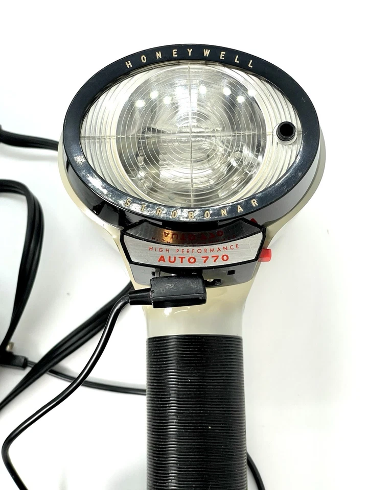 Flash de montaje en mango de alto rendimiento Honeywell Strobonar Auto 770 con montaje para cámara Foto 4 de 4