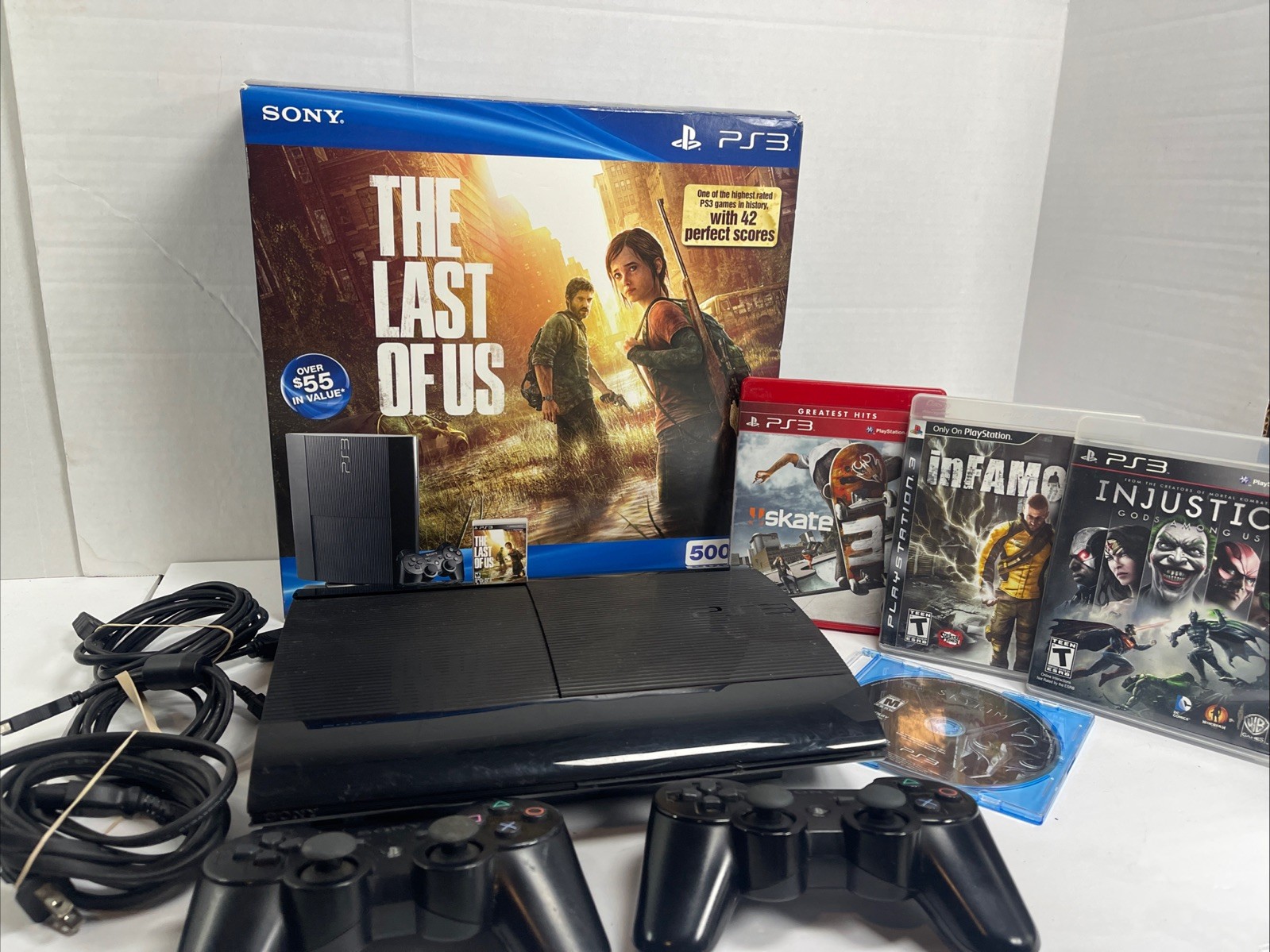 Sony PlayStation 3 500GB Bundle In Box W/ 4 Games , 2 Controllers & Cables