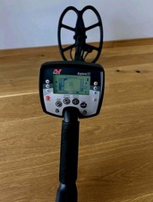 Minelab Explorer SE Metal Detector Manual with Coil Headphones