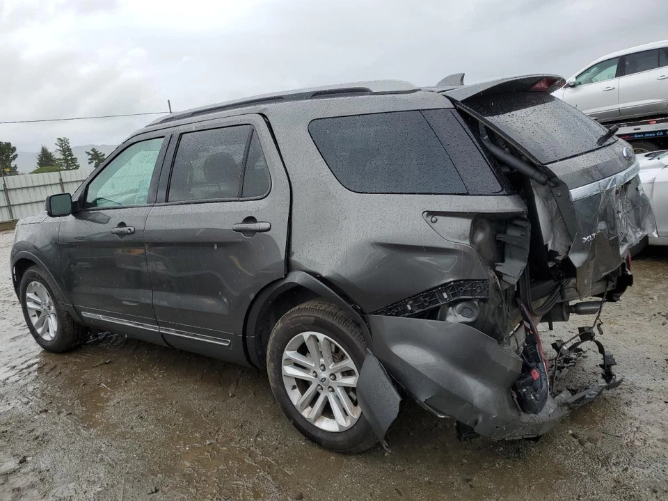 Vidrio de ventilación de puerta trasera izquierda usado se adapta a: Ford Explorer 2017 tinte de privacidad trasero L Foto 2 de 4