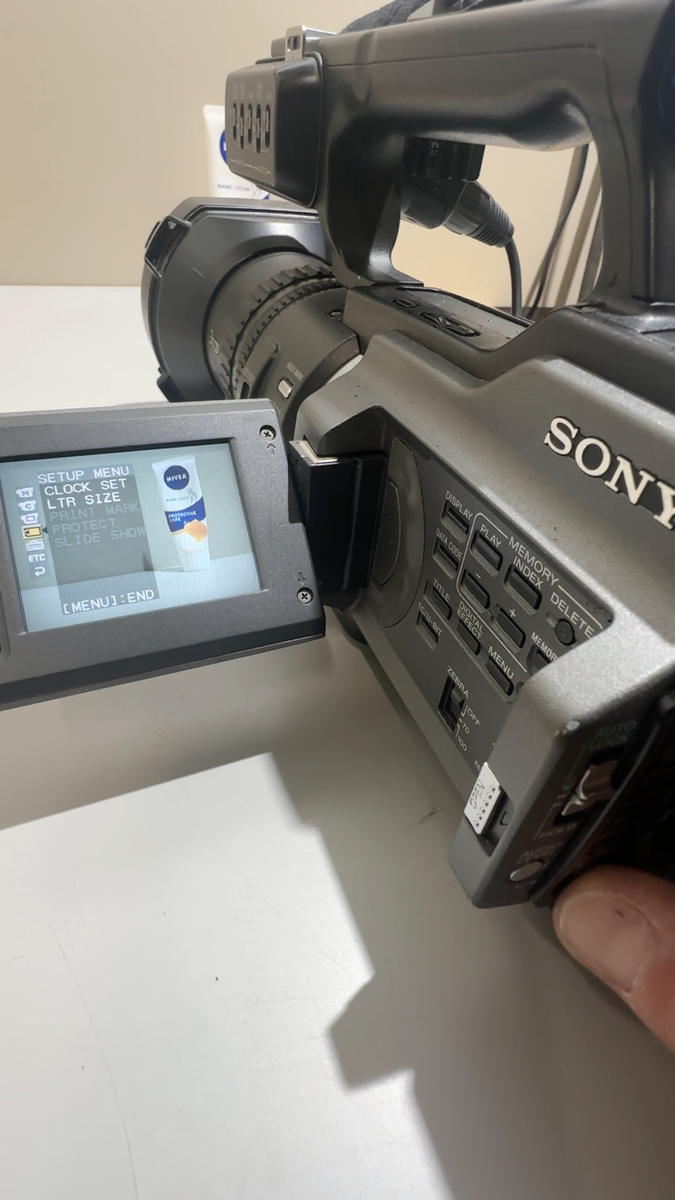 SONY DSR-PD170P CAMCORDER 3CCD PROFESSIONAL DVCAM MINI DV SONY DSR-PD170P CAMCORDER 3CCD PROFESSIONAL DVCAM MINI DV
