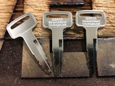 3 IGNITION KEYS for NISSAN FORKLIFT/HEAVYEQUIP NIS-1A KEY00-GB01A 1A New lifts