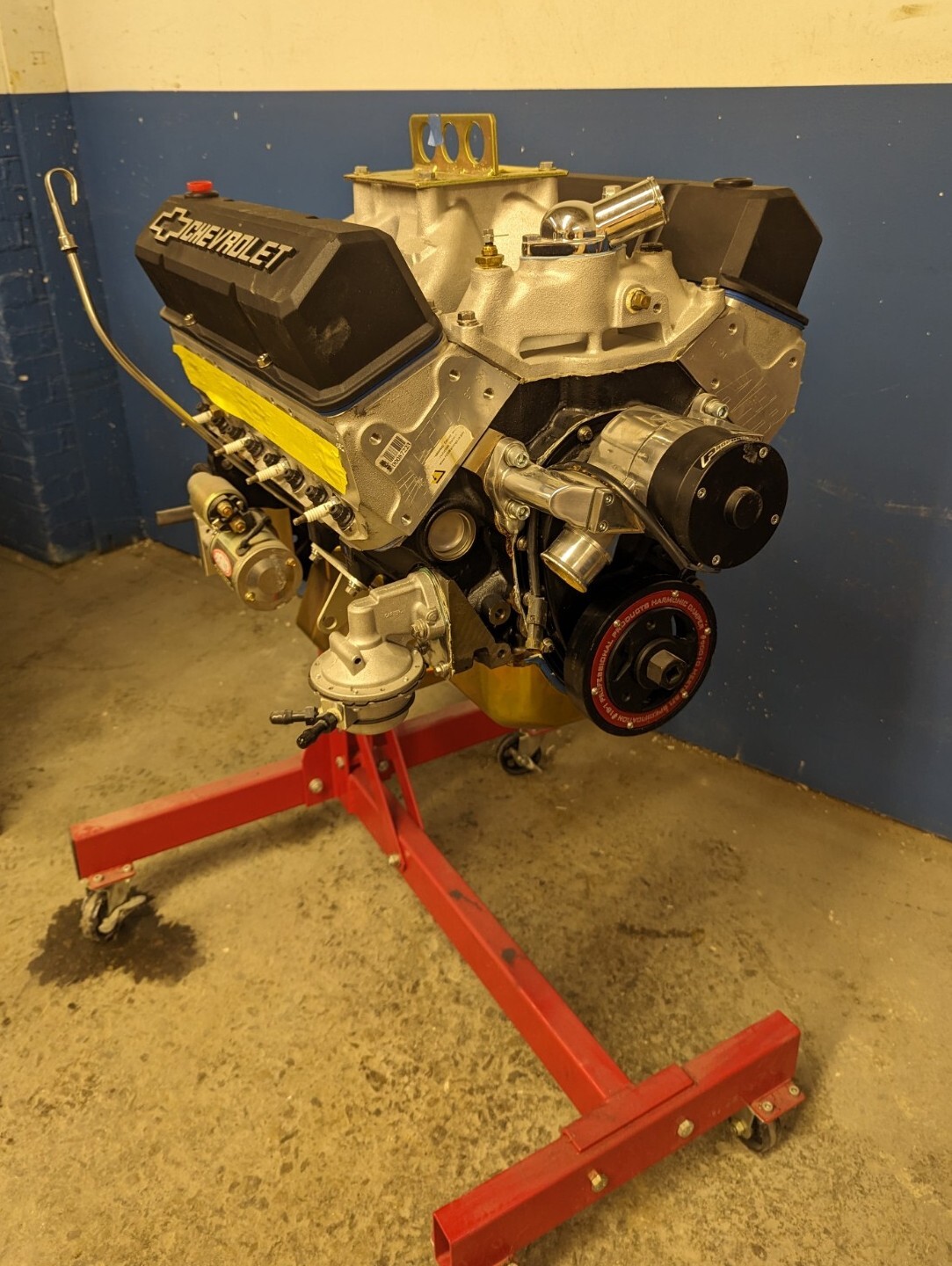 350 CHEVY ENGINE HP 4 bolt mains 1 PIECE REAR MAIN SEAL, AFR Heads