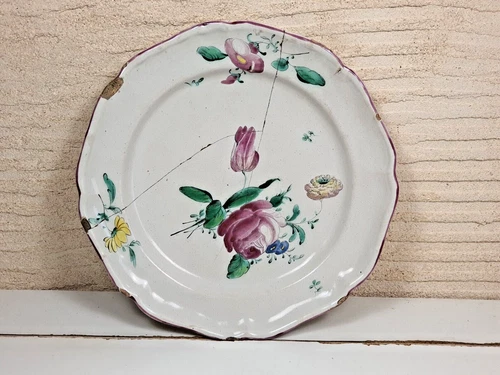 HANNONG STRASBOURG FAIENCE PLATE 17TH CENTURY