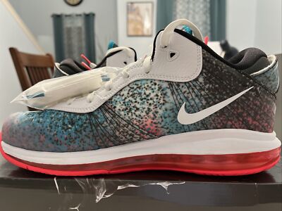 Nike LeBron 8 V2 Low QS 