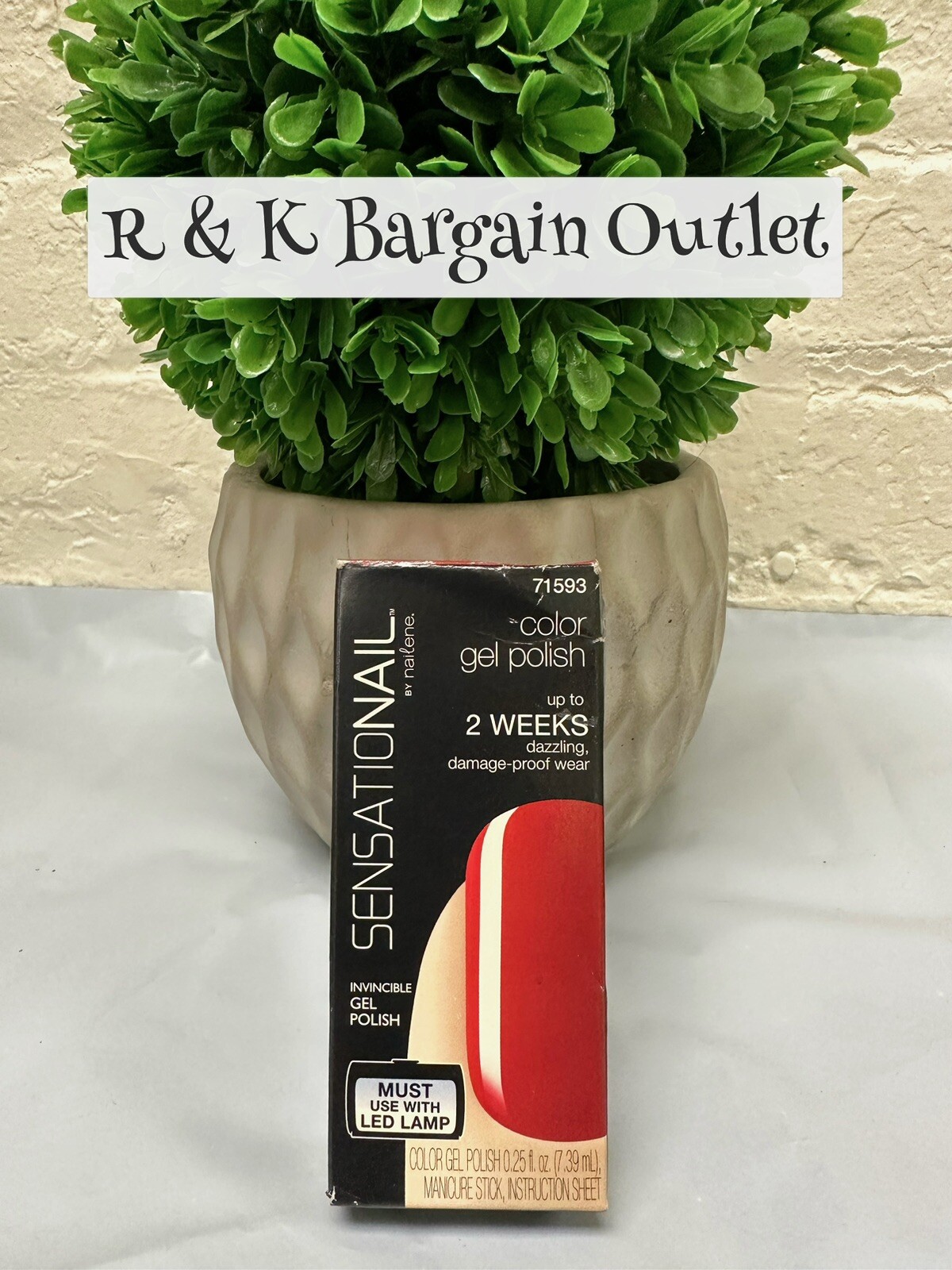 SensatioNail Gel Polish in Scarlet Red 71593 Invincible Shade