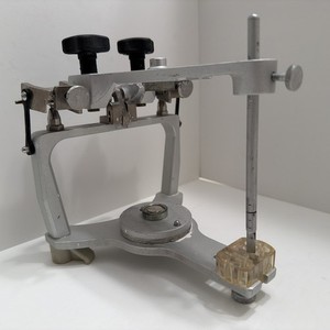 Whip Mix Articulator - Model 2240