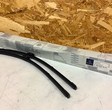 Mercedes Benz Genuine Wiper Blade Set A2058205800 OEM Original