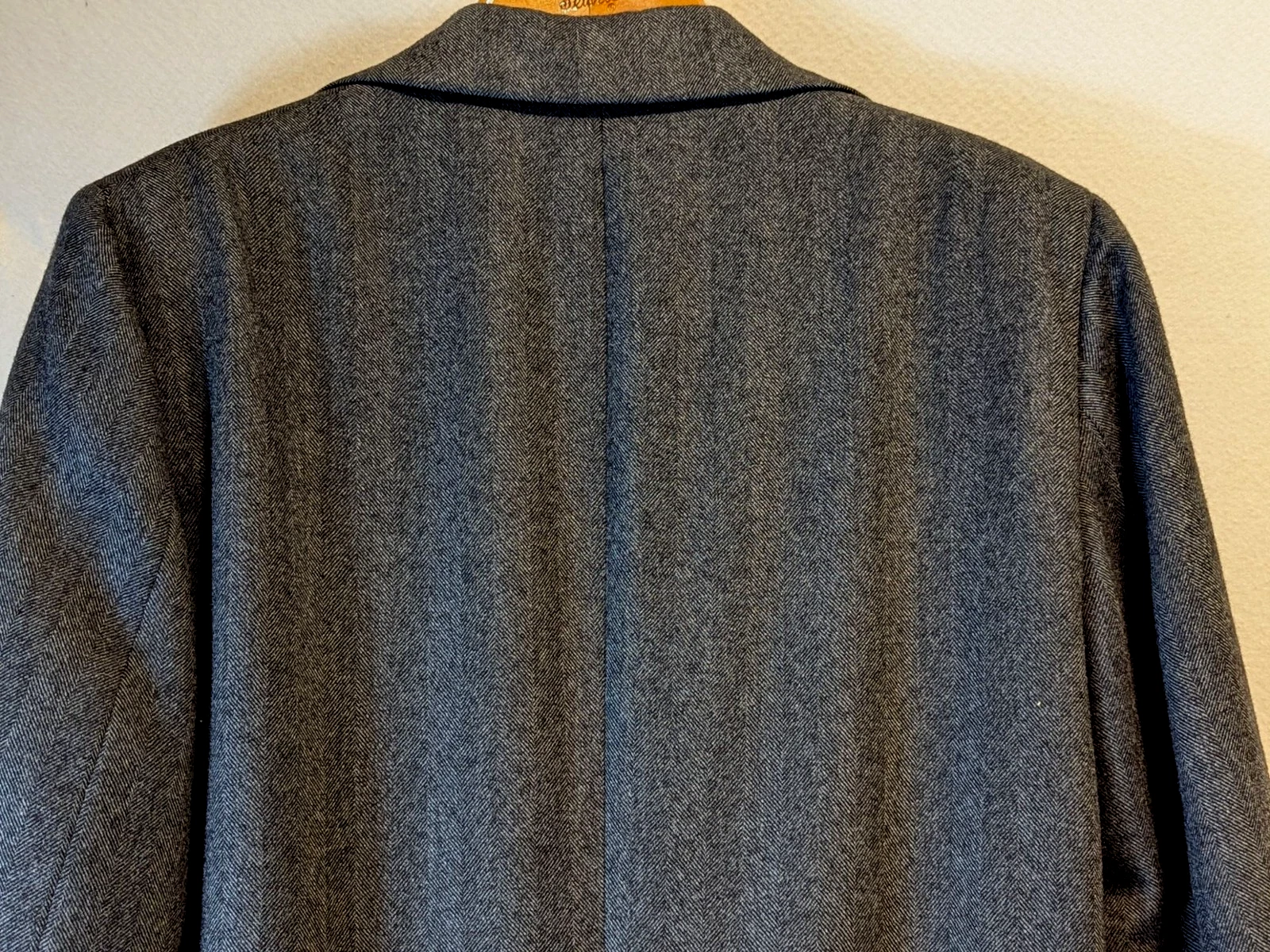 Vintage Men Wool Overcoat 42 R Charcoal Grey Herringbone Dewmoor Malcolm Kenneth image 14
