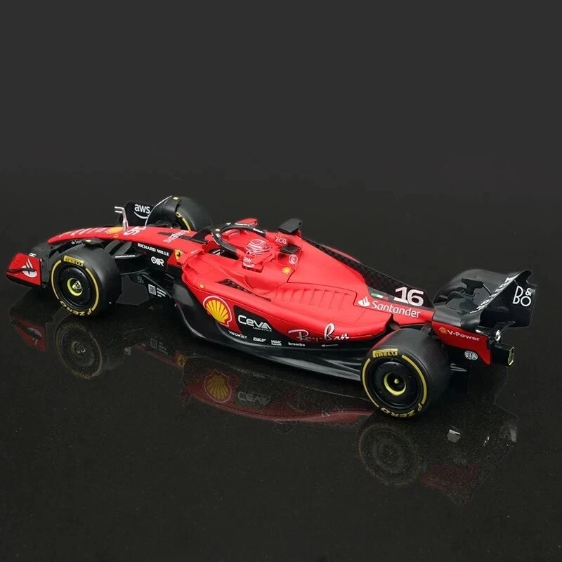 Macchina Ferrari F1 C Leclerc 2023 SF-23 Burago Scala 1:24 Formula 1 Con vetrina - Immagine 4 di 4