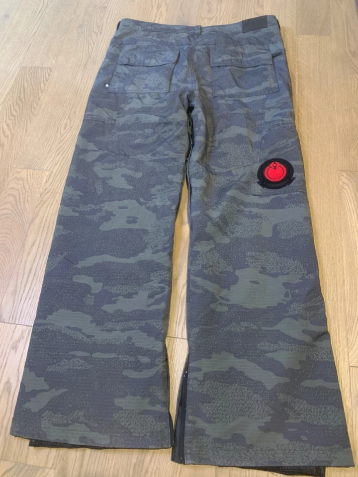 Pantalones de esquí de snowboard impermeables aislados Nomis camuflaje para hombre XLT (N11251000) Foto 4 de 4