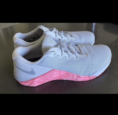 nike metcon grey pink 