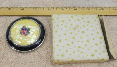 Vintage LADIES COMPACT POWDER MIRROR Floral !