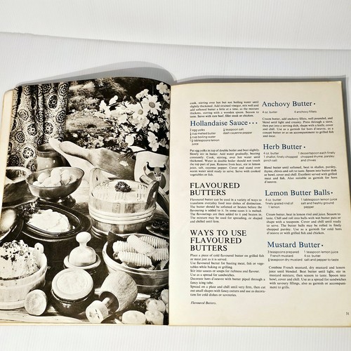 Margaret Fulton Cookbook 1977 Vintage Hardcover Australian Cooking Classic 🧳 - Picture 16 of 19