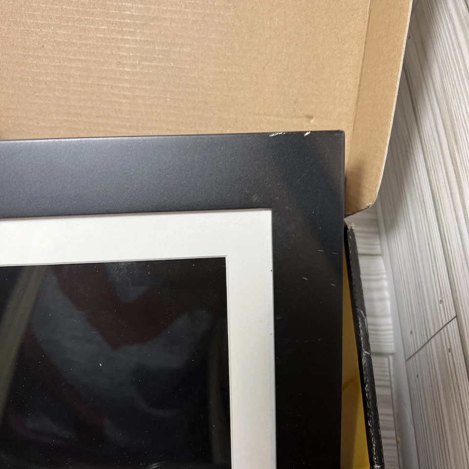 Digital Frame Spectrum NuVue 562 5.6-Inch screen Digital Photo Player/Frame - Image 4 of 4