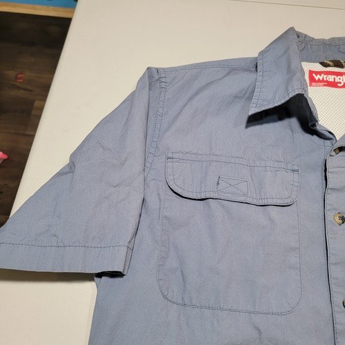 Wrangler Short Sleeve Button Down Shirt Men's Size Medium M - Gray Front Pockets - Picture 3 of 10