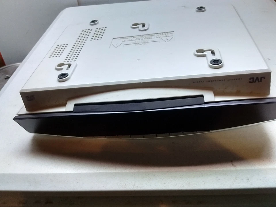 JVC Compact Component System VS-DT8 CD Player AM/FM Tuner Audio IN OUT Japan - Image 3 of 4