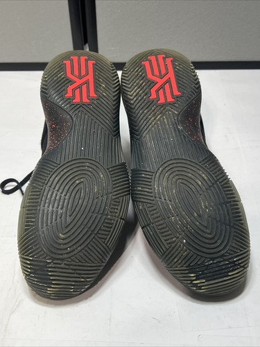 Nike Kyrie 2 Bright Crimson da uomo taglia US 10,5 Splatter 819583-006 - Foto 11 di 11