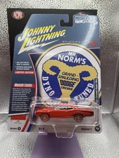 1970 DODGE CORONET SUPER BEE HEMI ORANGE 1/64 JOHNNY LIGHTNING 1A - Hemi Orange