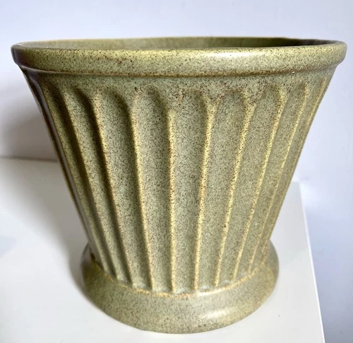 Vintage MCM McCoy Floraline 480 8” Tall Planter Pottery Vase USA Avocado Green