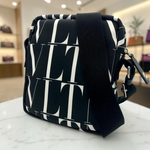 Valentino VLTN Logo Nylon Shoulder Bag Black Japan Mens 101938