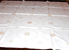Tafeldecke 1,20x1,20m Baumwolle weiß Damast zartbeige Stickerei kl.Flecken HB208