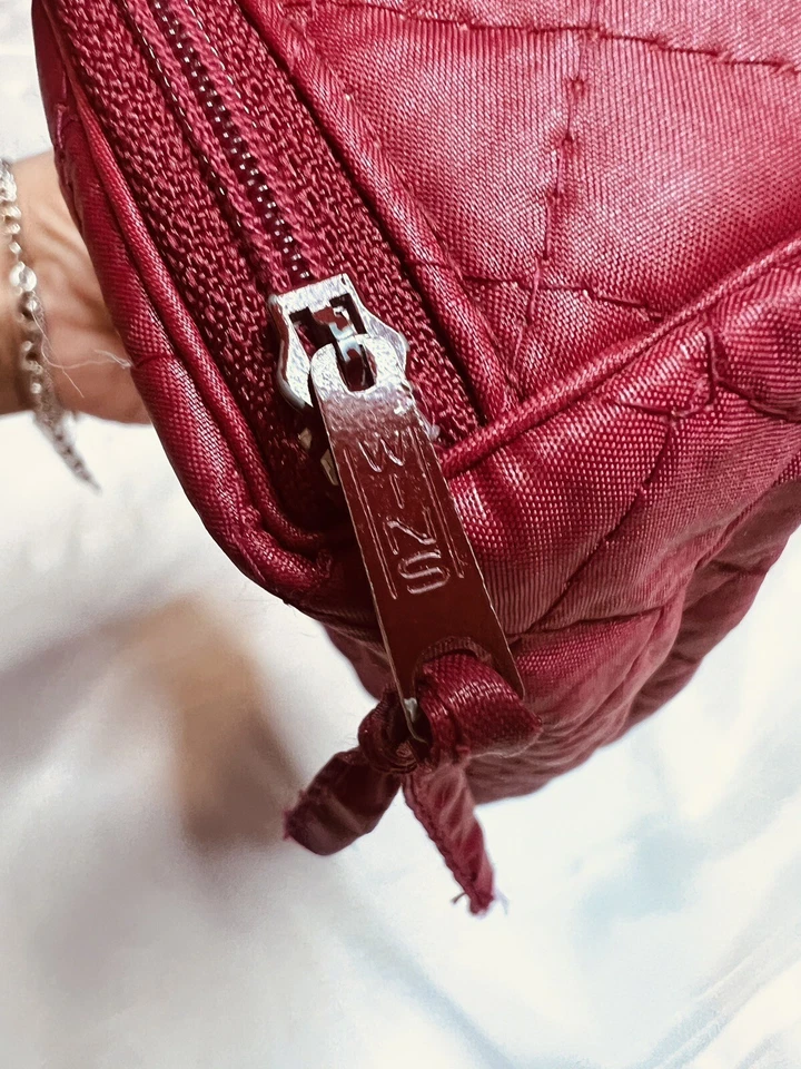 Bolso de Joyería de Viaje Wild Goose De Colección Acolchado Rojo Nylon, Organizador, Embalable, Cremallera Foto 4 de 4