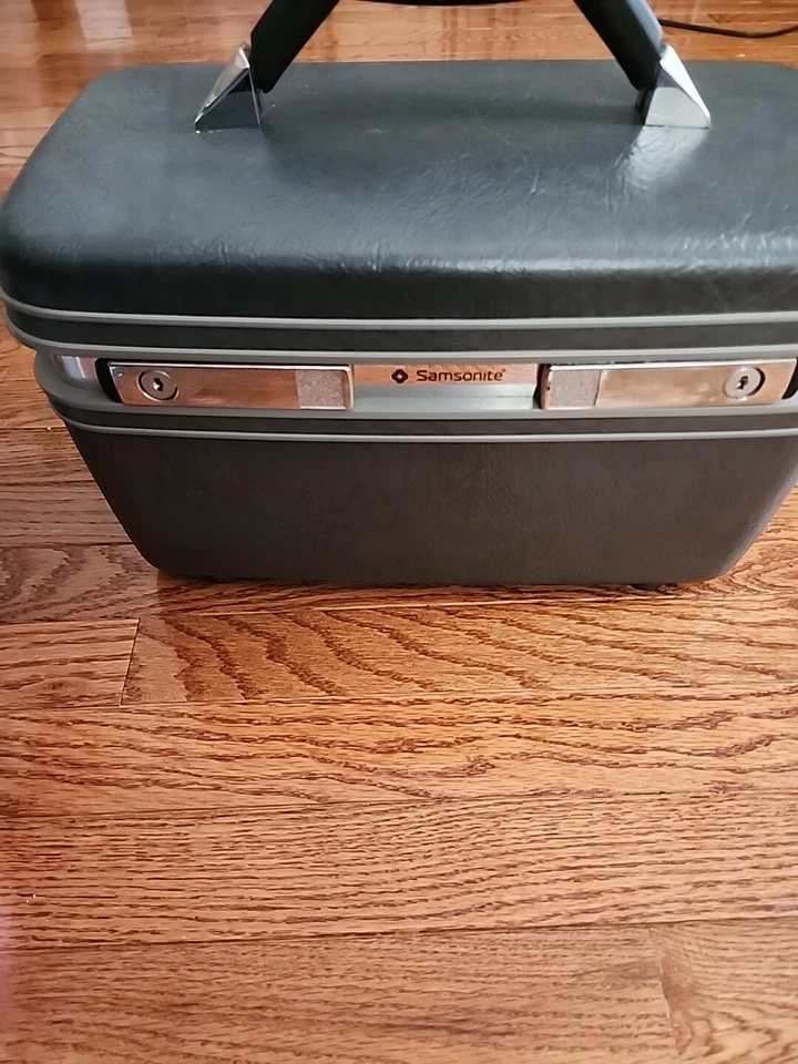 Estuche de tren de viaje Samsonite Silhouette de colección belleza equipaje de mano gris Grann Foto 3 de 4
