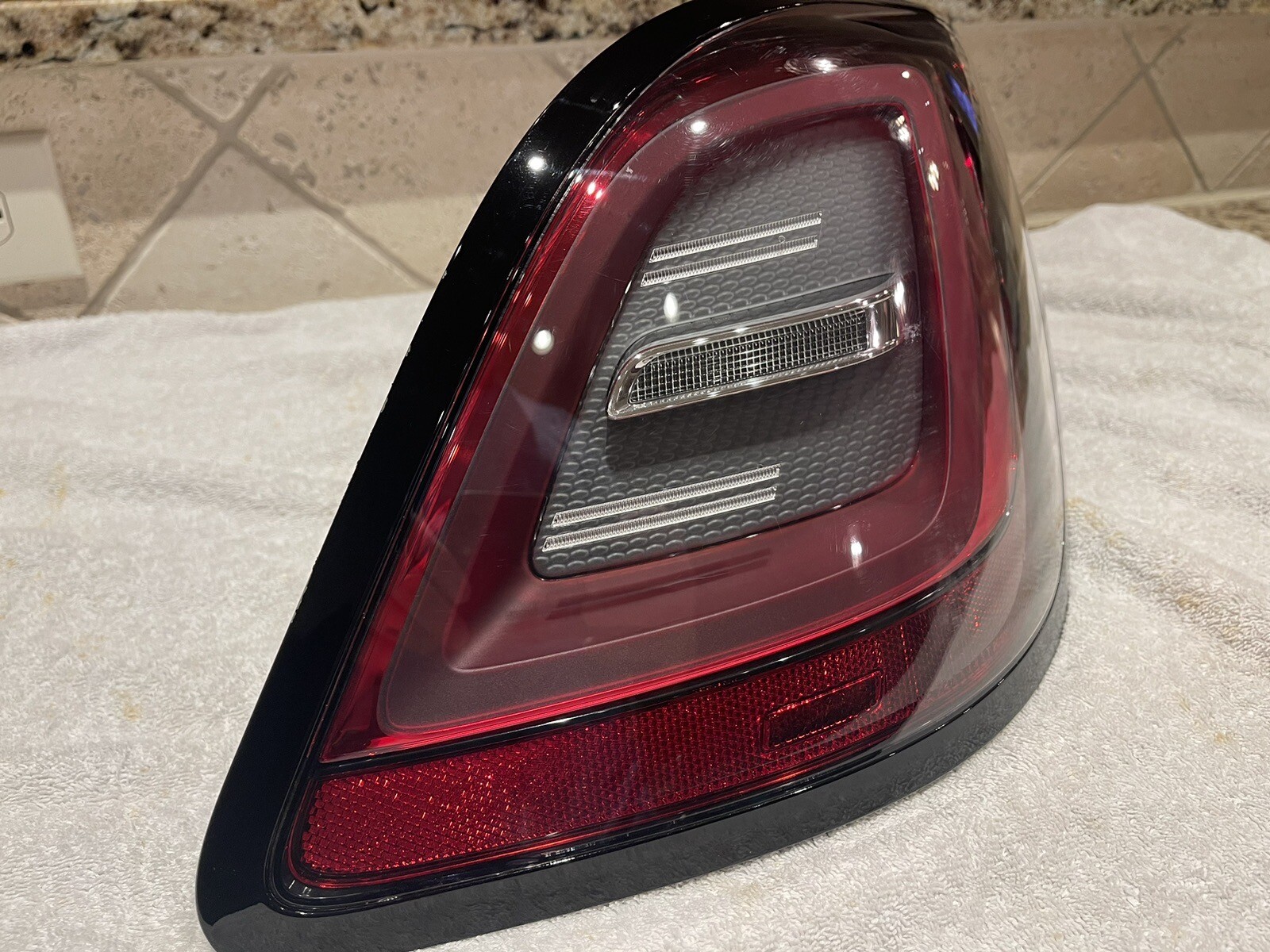 ROLLS ROYCE GHOST 2021 2022 2023 BLACK TAIL RIGHT OEM INSURANCE QUALITY