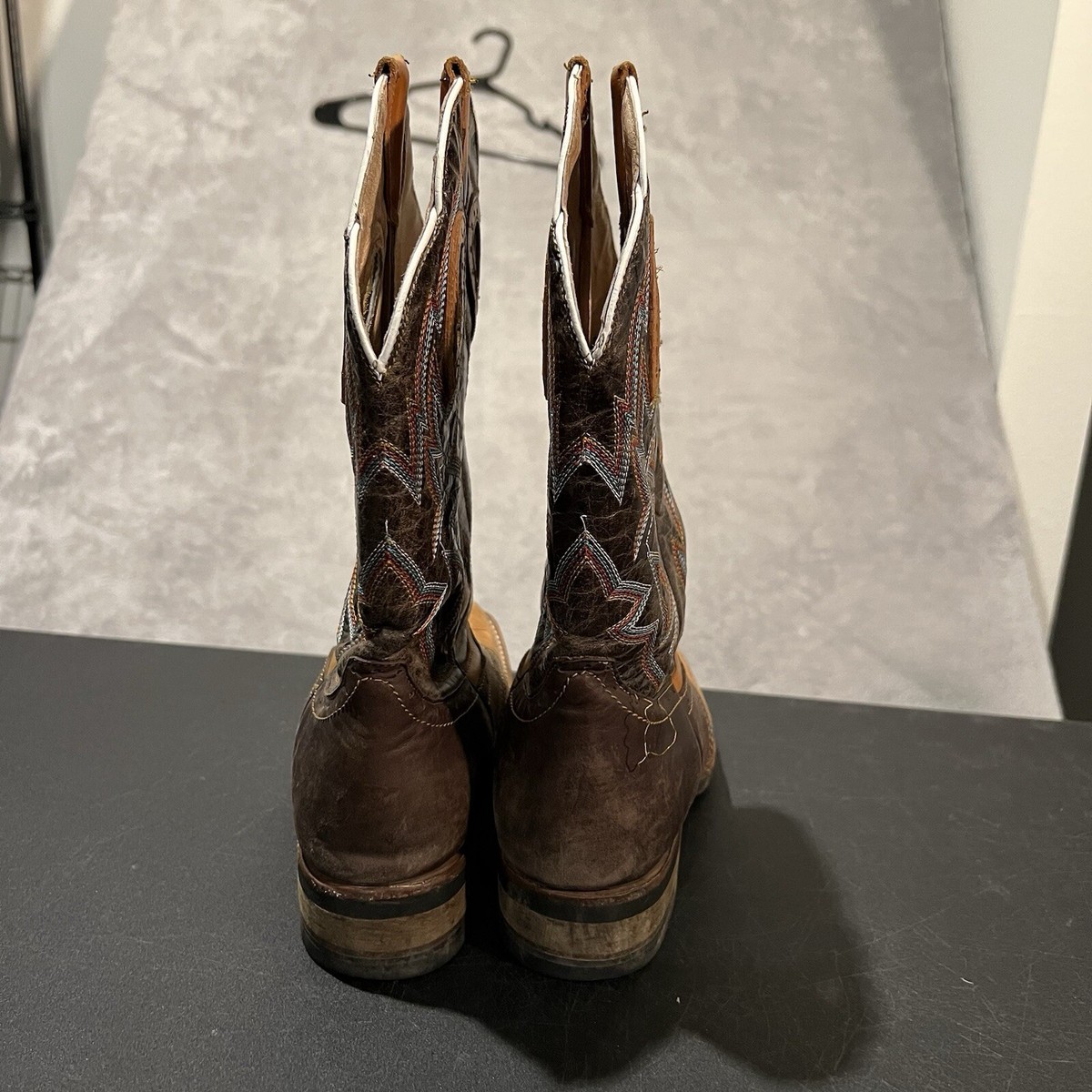 Alex Cowboy Boots Mens 7 Brown Two Toned Leather Sqaure Toe  display picture 2