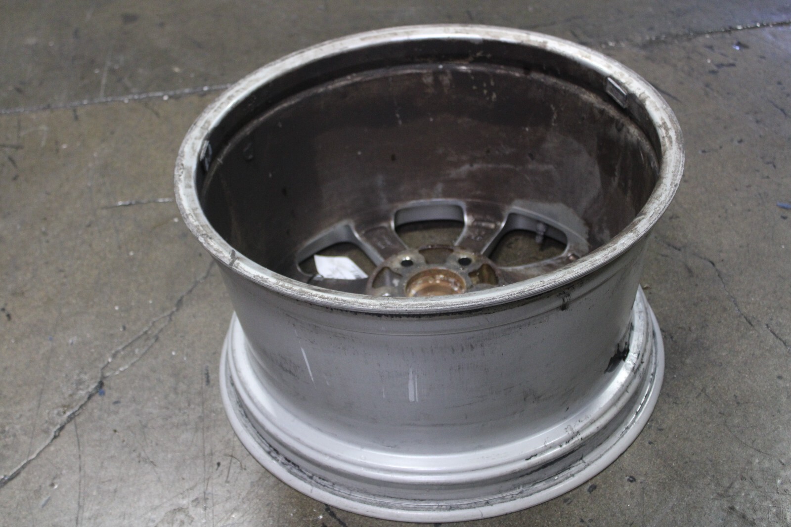 Maserati Quattroporte, Rear Wheel, Curb Rash, Used, P/N 82380806