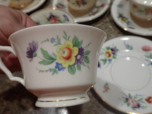 Vintage Syracuse China Selma Aberdeen Old Ivory Pattern 6 Teacups and Saucers - Picture 4 of 8