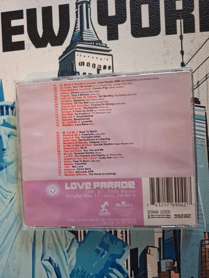 LOVE PARADE - ONE WORLD ONE - THE 2000 COMPILATION 2CD!! - Bild 2 von 4