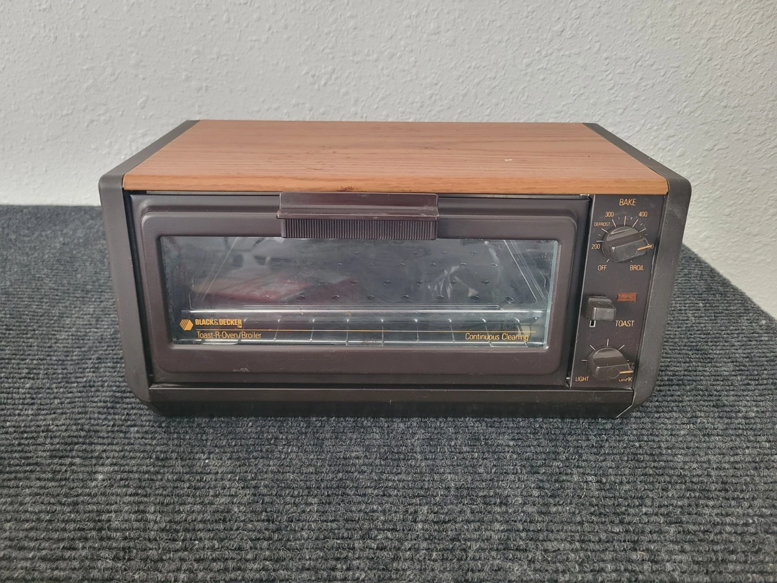 Black & Decker Vintage 80's B1TRO60 Faux Wood Grain - TESTED & WORKING
Opens in a new window or tab