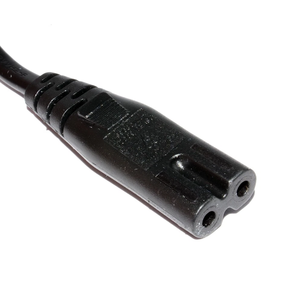 Figure 8 Power Cable UK Plug to C7 Lead for LED TV Samsung/LG Black/White Laptop - Image 3 of 4