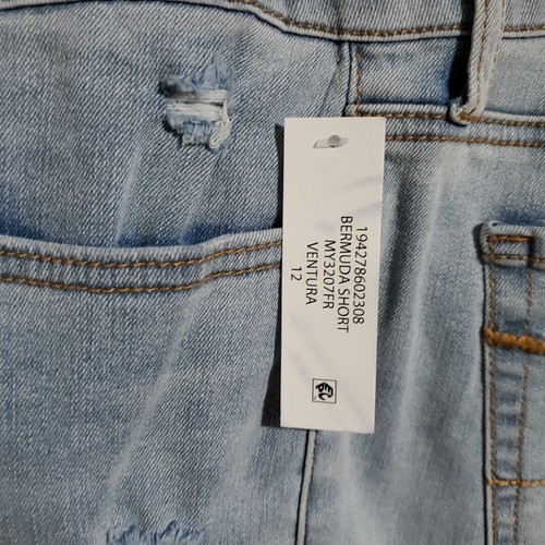 Womens Shorts Size 12 Bermuda Light Denim 9" Inseam - Picture 5 of 5