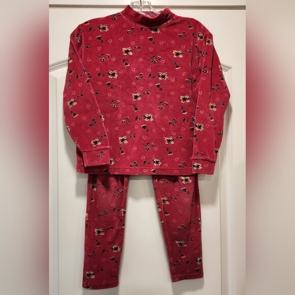 GIRL'S NORTHERN GETAWAY 2-PIECE PLUSH OUTFIT SIZE SMALL