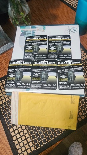 Undercabinet Light Replacement Bulb 120v 20w G-8 NEW USA Lighting, Inc