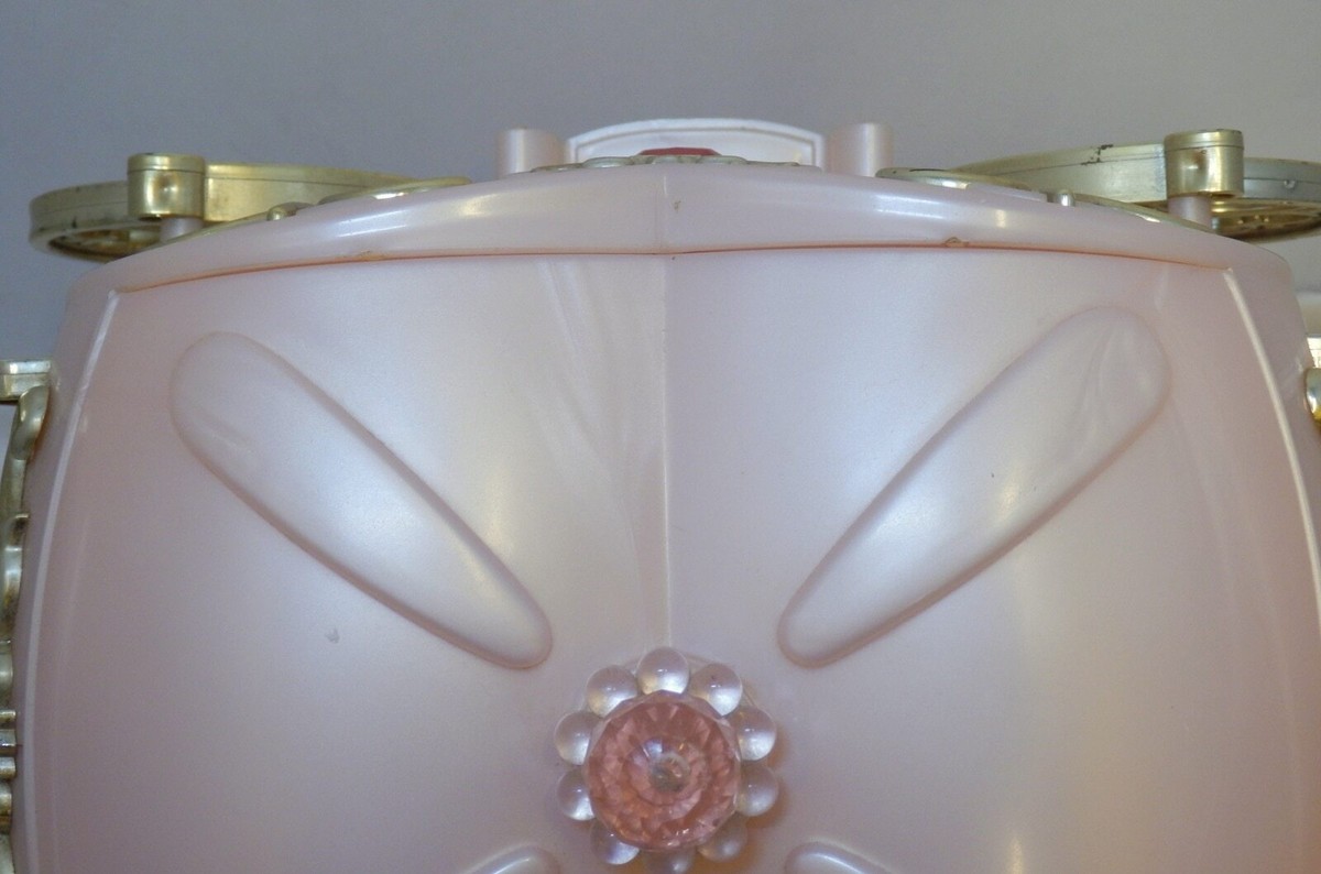 Bandai Hello! Lady Lynn Jewel Carriage Pearl Dresser Music Box