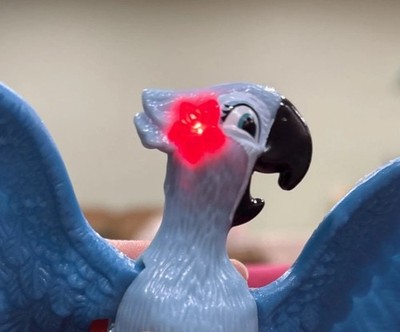 Rio 2011 Jewel Blue Animated Macaw Parrot McDONALD'S Toy #5 Lights Up