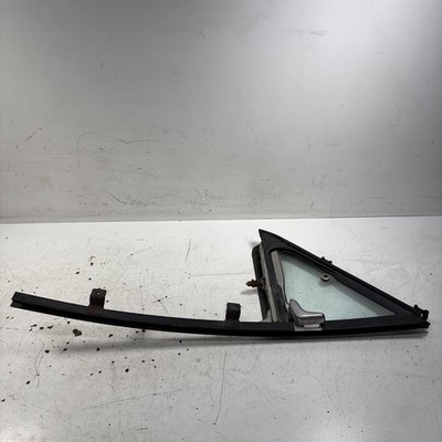 88-93 Isuzu Amigo Rodeo Right Front Door Quarter Vent Window Glass
