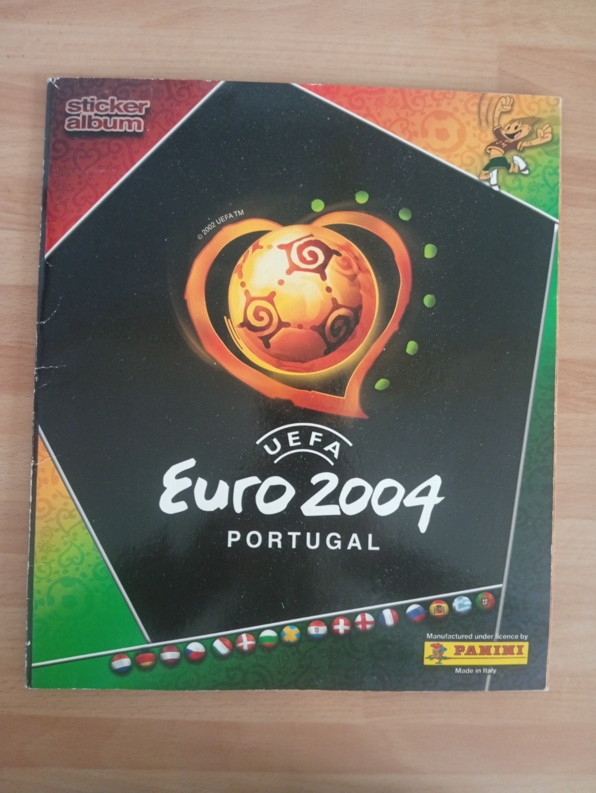PANINI 2004 EUROPEAN CHAMPIONSHIP FIGURINE ALBUM COMPLETE EXCELLENT CONDITION