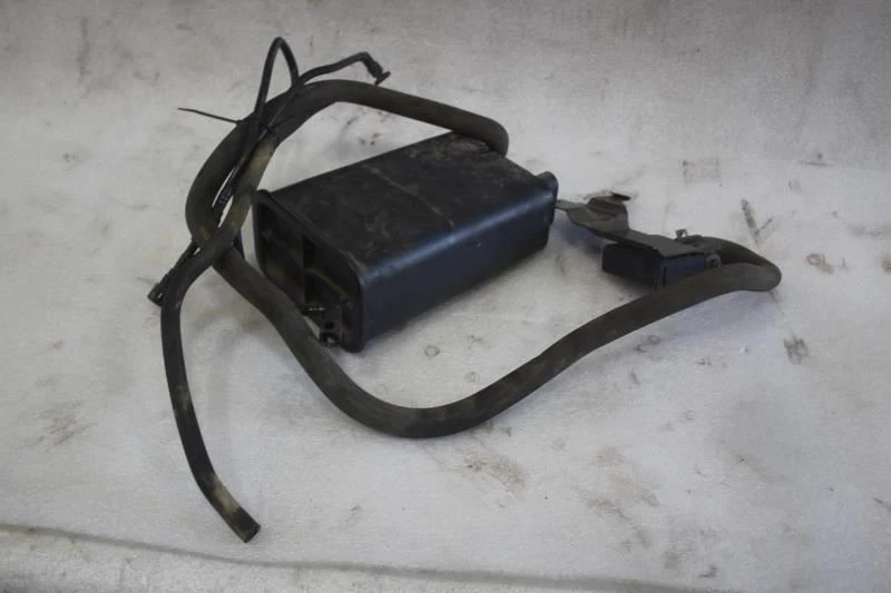 2000 2001 2002 2003 2004 BUICK REGAL FUEL VAPOR CANISTER 3.8L CALIFORNIA - Image 3 of 4