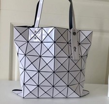 BAO BAO ISSEY MIYAKE Women's Classic handbag Crossbody Pillow Bag
