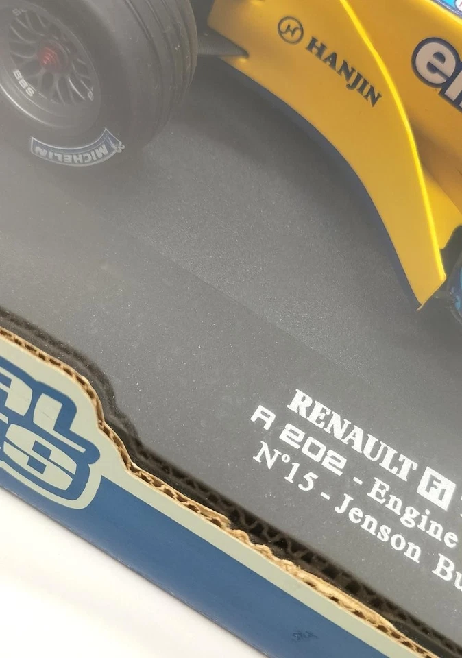 UNIVERSAL HOBBIES RENAULT A202-ENGINE RS 22 N°15 1 18 scale - Image 3 of 3