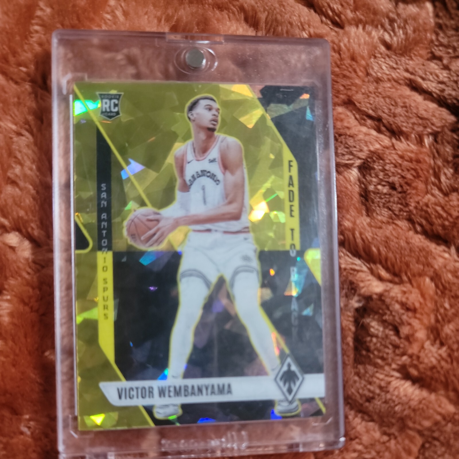 23-24 Panini Phoenix Fade To Black Yellow Ice Victor Wembanyama /175 (RC) SSP!