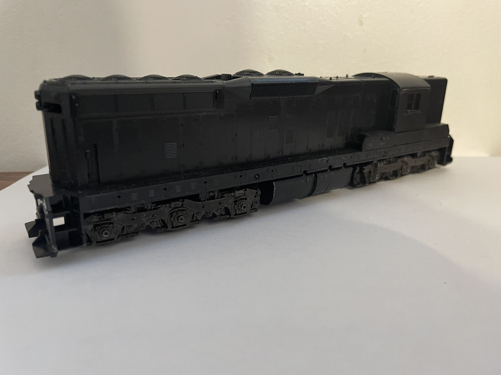 ATHEARN POWERED SD9 UNDECORATED ENGINE HO SCALE EXCELLENT eBay